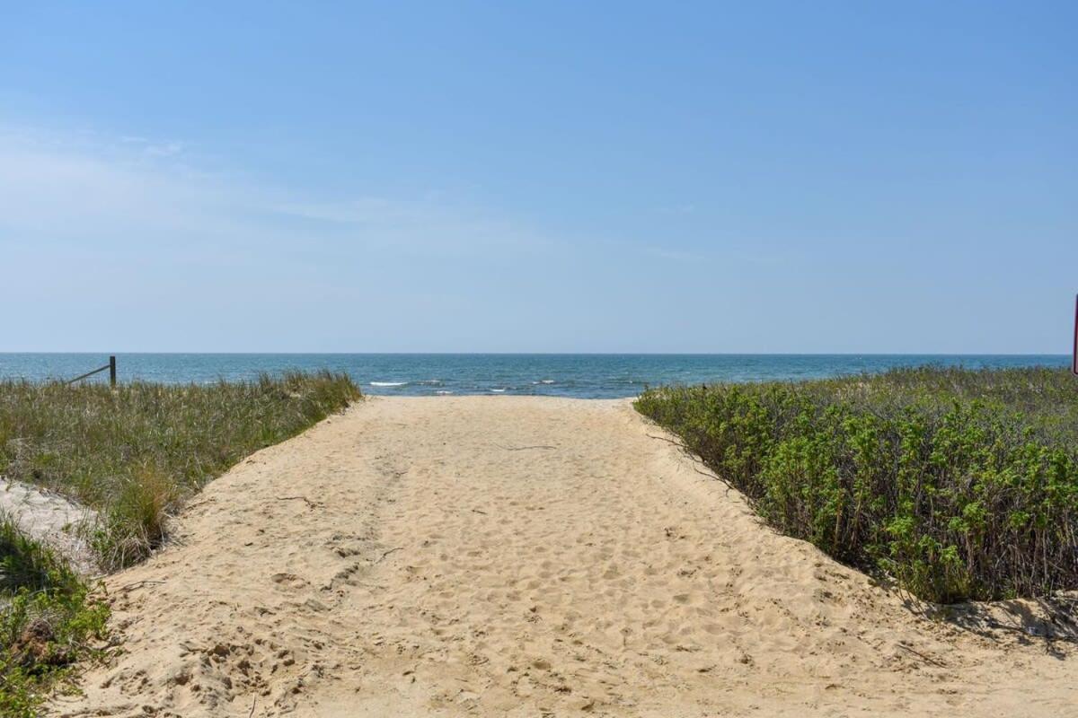 Walk To Nantucket Sound Beaches Villa Chatham Bagian luar foto